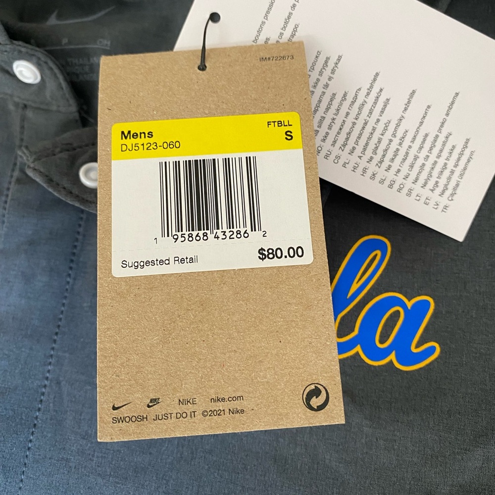 UCLA Nike Dri fit men’s size small - Picture 10 of 12